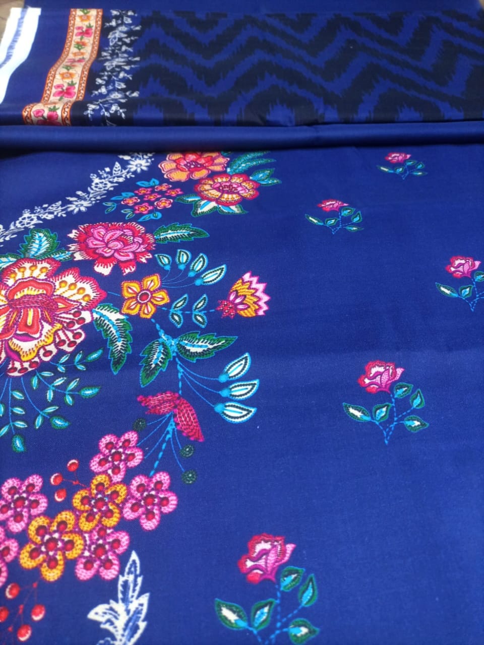 Winter Unstitched 3 Piece – khaddar suits with printed